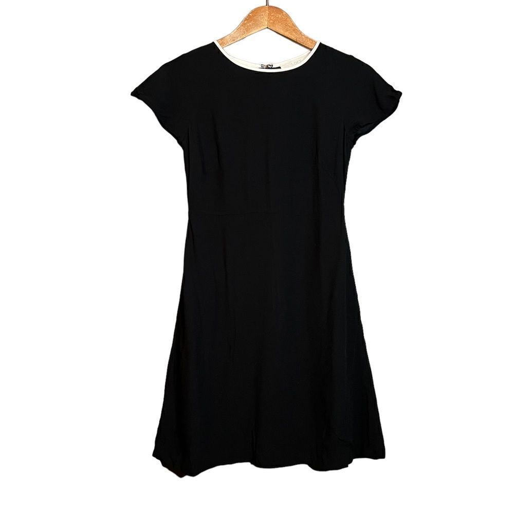 Ann taylor‎ Loft black short sleeve mini dress with white trims